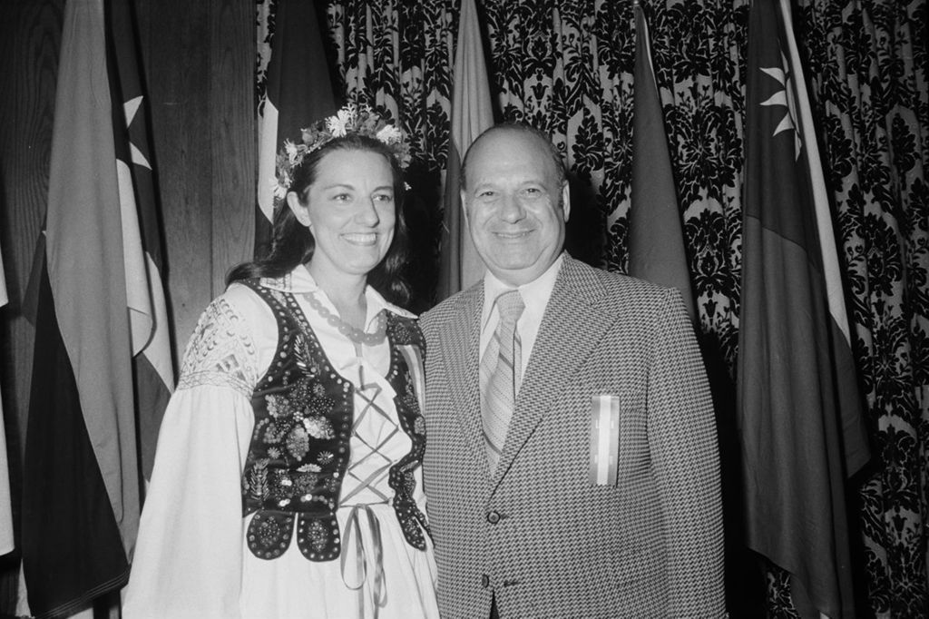 Congressman Frank Annunzio and Pat Kuta
