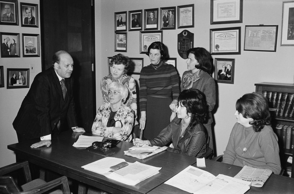 Congressman Frank Annunzio meets with Illinois Democratic Women's Caucus members