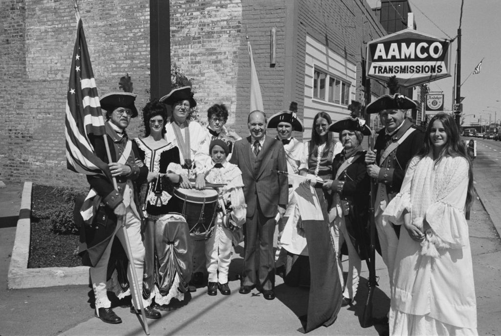 Spirit of 1776 American Revolution re-enactors and Congressman Frank Annunzio