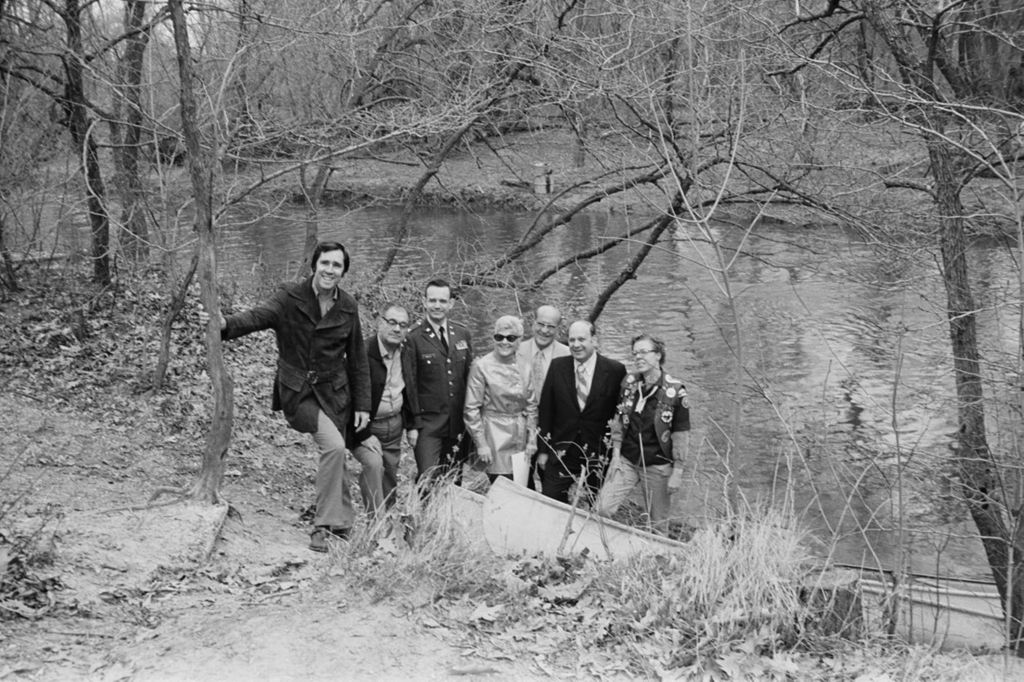 Miniature of Congressman Frank Annunzio and others doing river cleanup