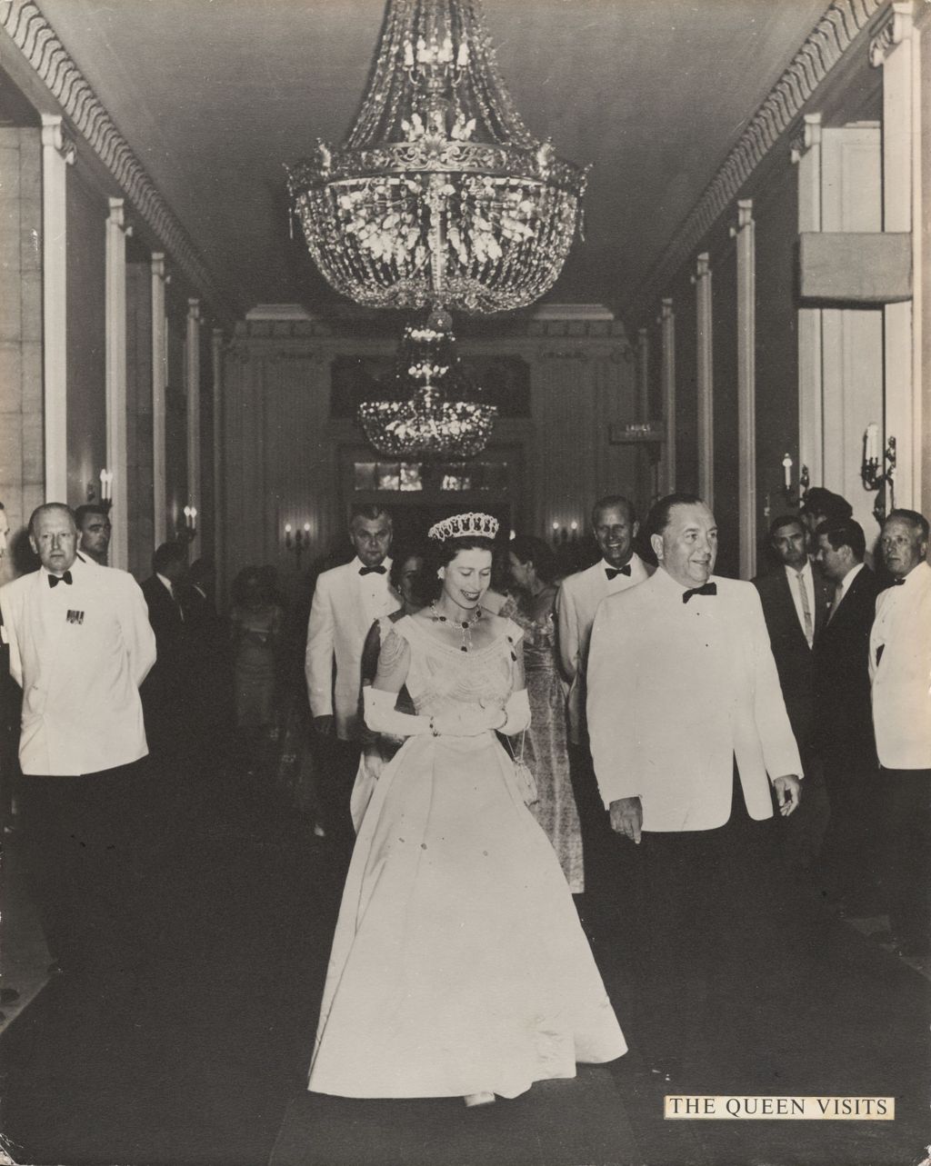 Richard J. Daley with Queen Elizabeth II and others at a dinner event in Chicago