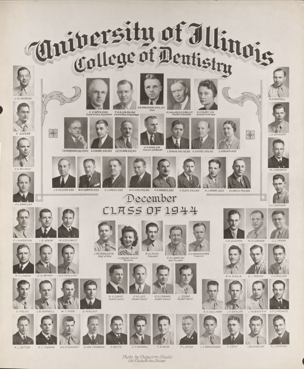 December 1944 graduating class, University of Illinois College of Dentistry