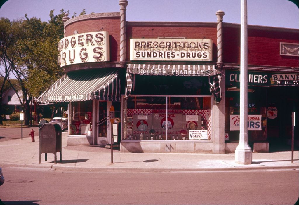 Rodgers Pharmacy, Hillgrove Avenue, La Grange