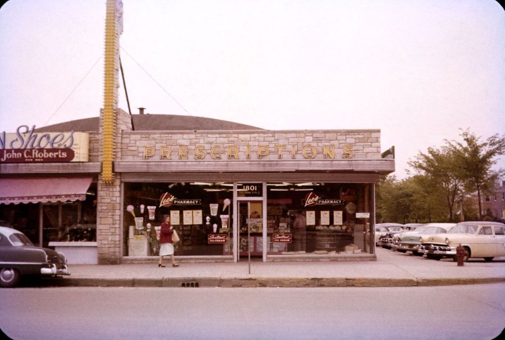 Miniature of Lee's Pharmacy, Roosevelt Road, Broadview