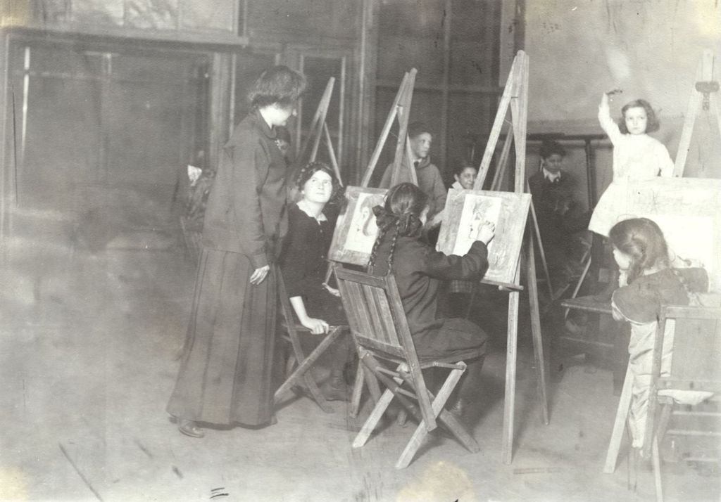 Miniature of Drawing Class