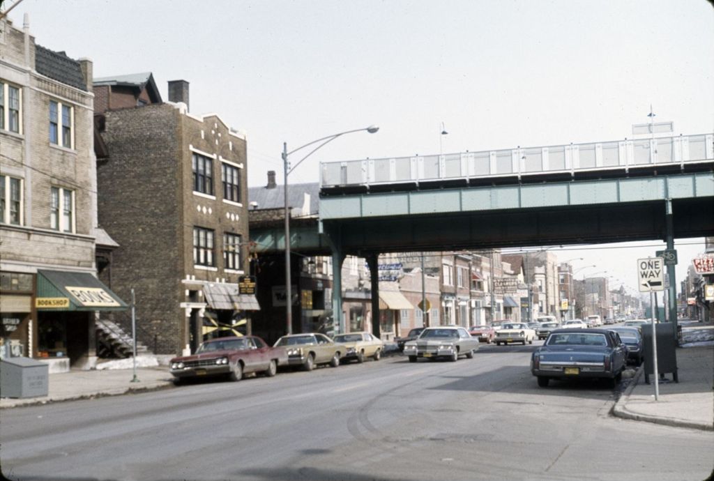 Southport Avenue and Southport CTA station