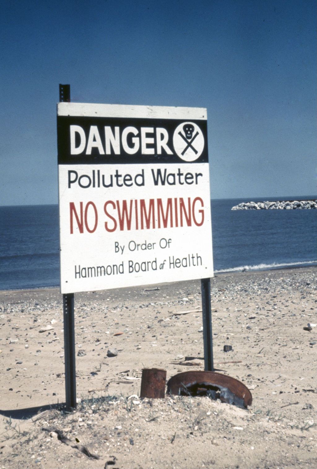 Polluted water sign, Whiting Beach