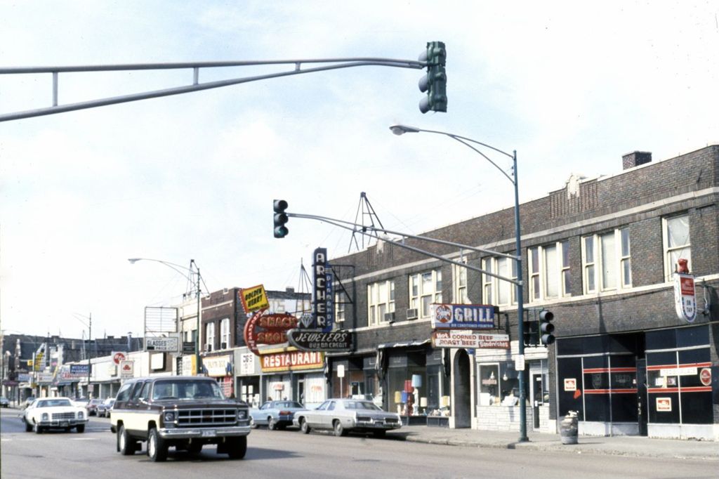 Archer Avenue commercial strip