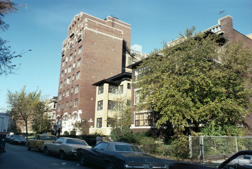 Apartment buildings, North Kenmore Avenue