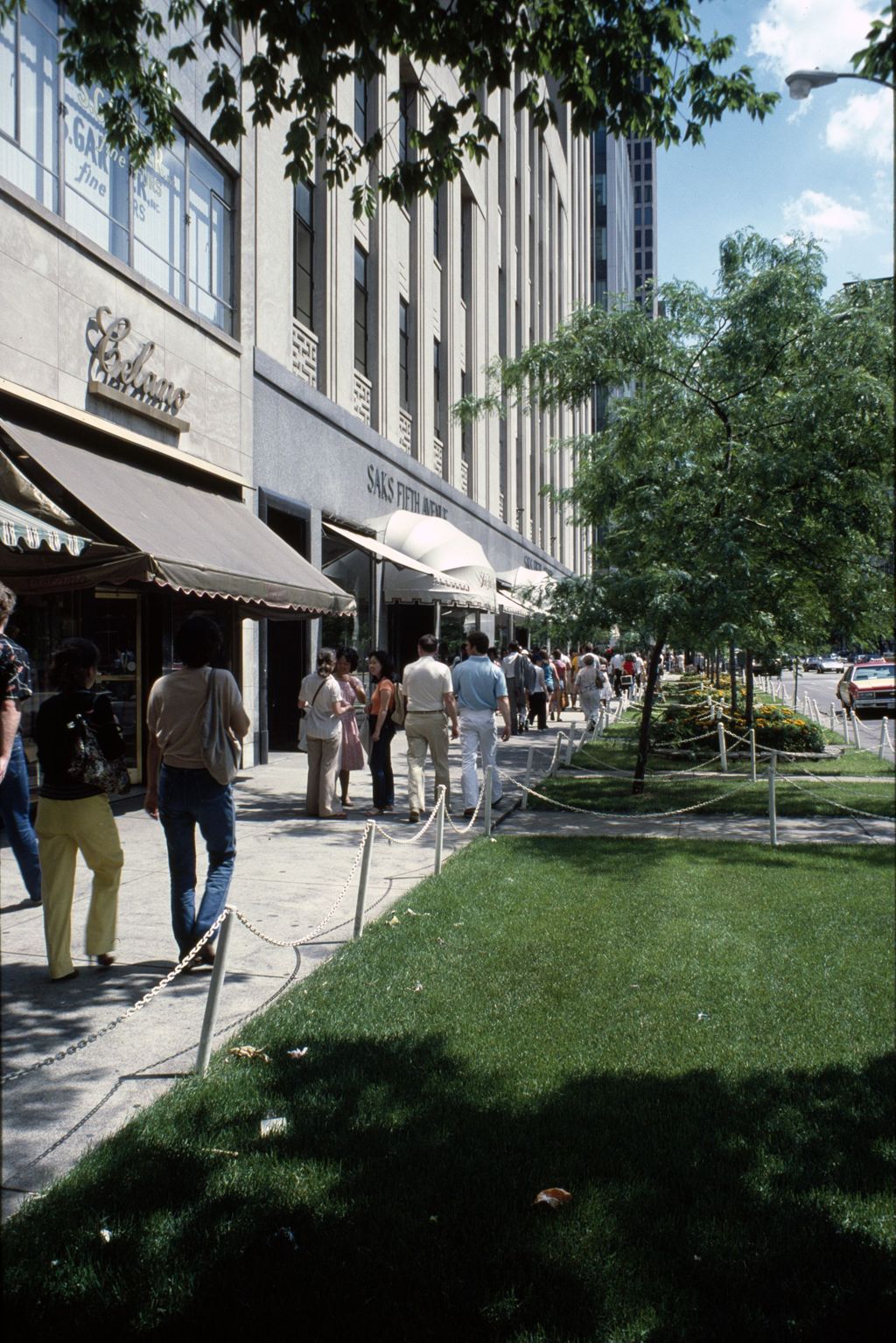 Miniature of Pedestrians in front of North Michigan Avenue stores