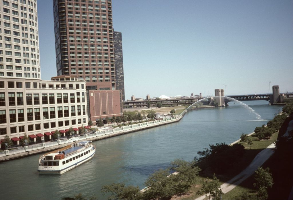 Chicago River from North Columbus Drive
