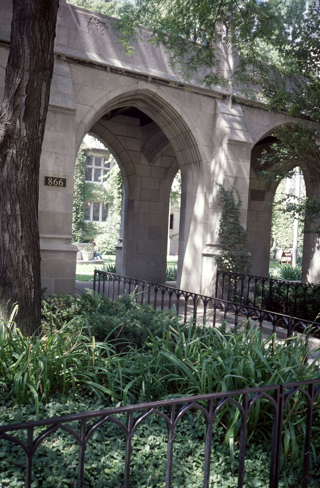 Courtyard entrance, Fourth Presbyterian Church
