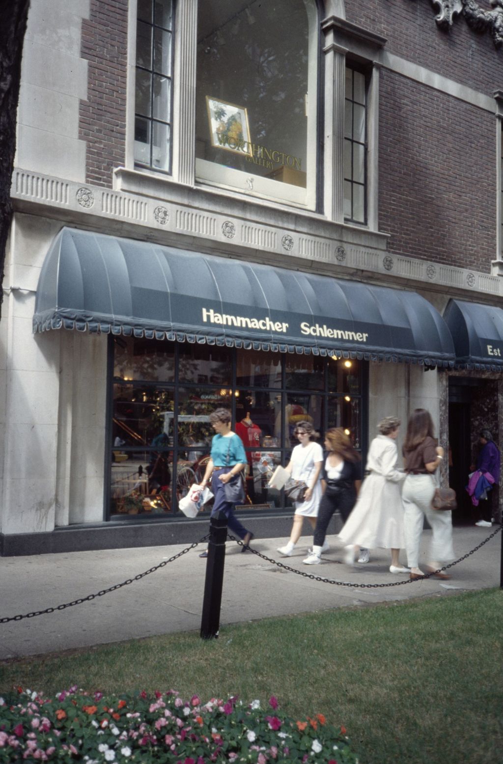 Hammacher Schlemmer store, North Michigan Avenue