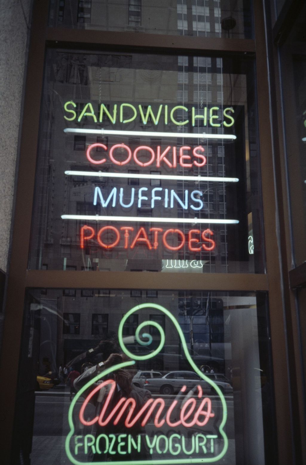 Shop window signs, North Michigan Avenue