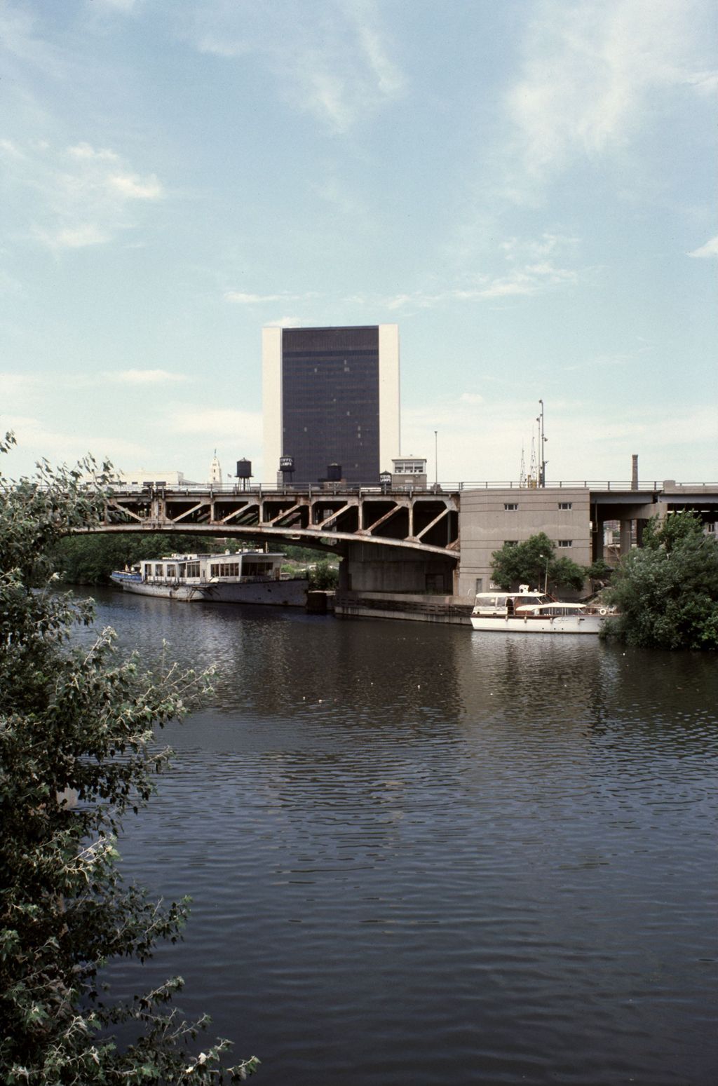 Chicago River, Ohio Street Bridge and Montgomery Ward & Company headquarters