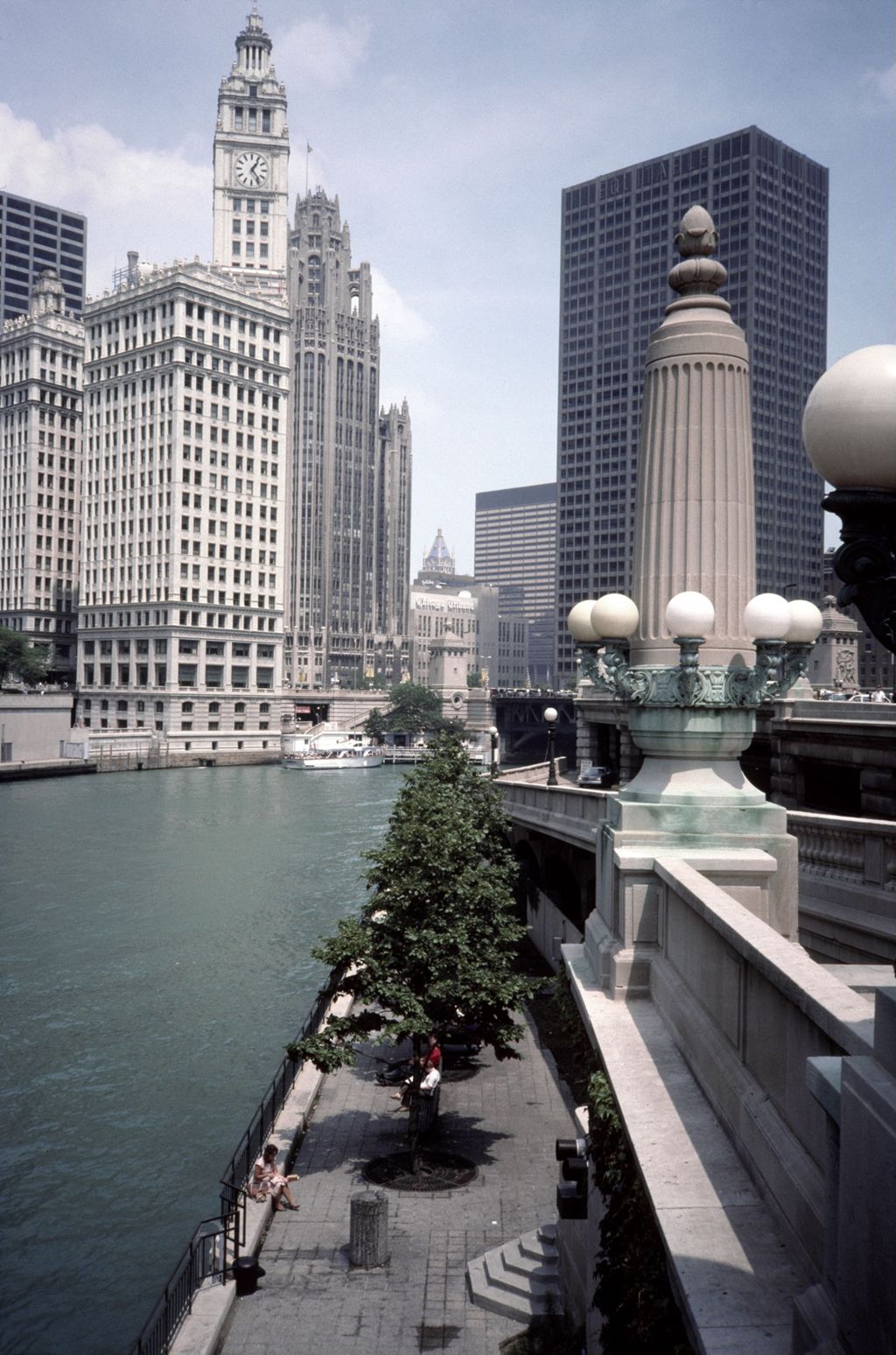 Miniature of Riverfront walkway, Wrigley Building, Tribune Tower, and Equitable Building
