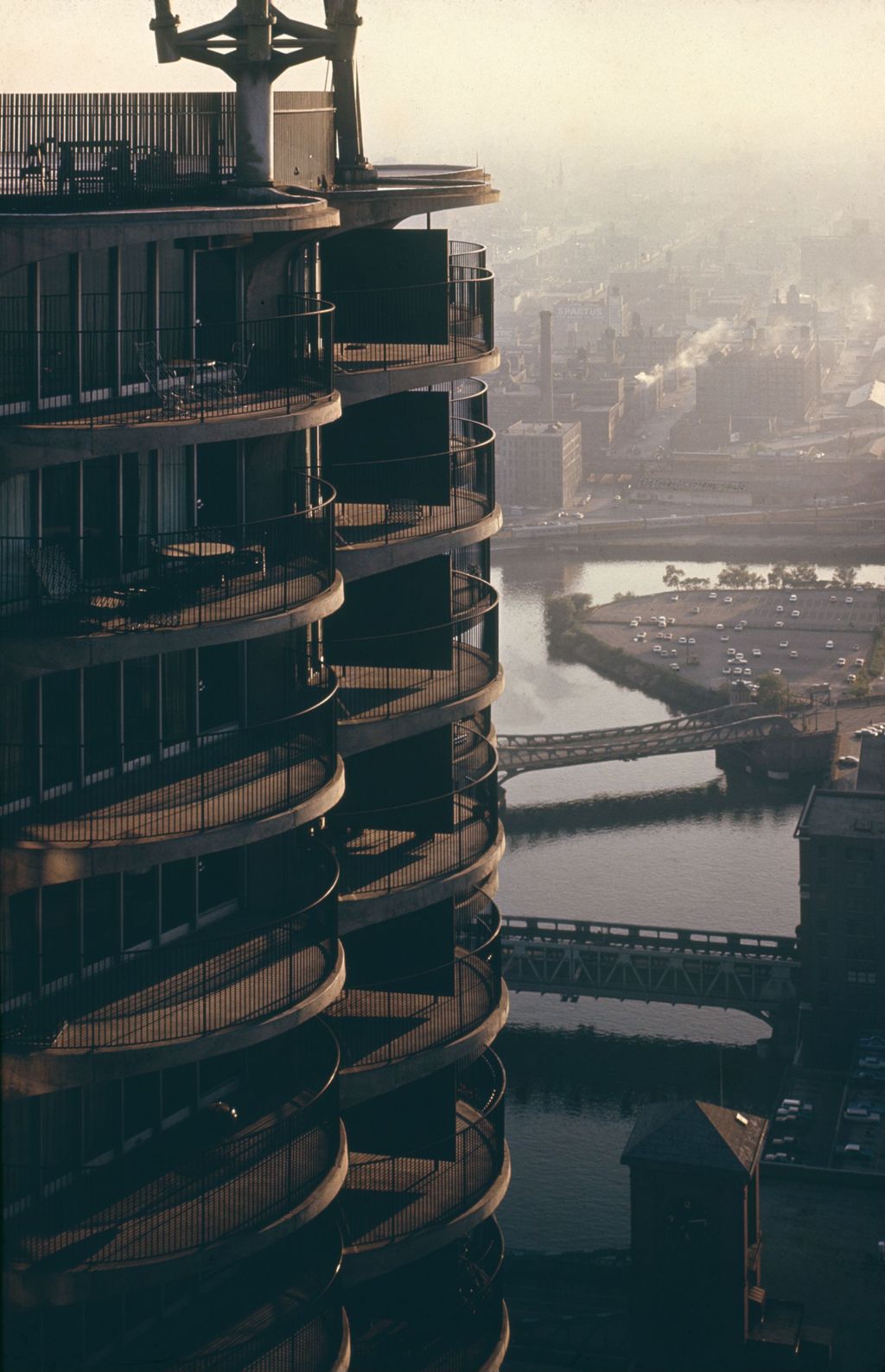 Miniature of Marina City and Chicago River