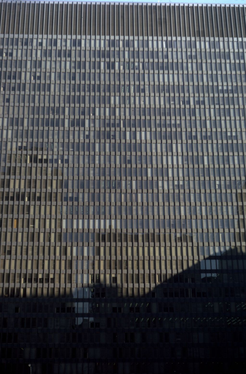 Dirksen Building, Chicago Federal Center