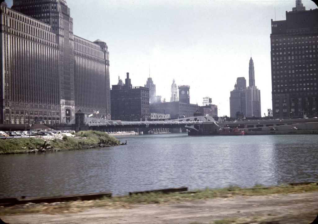 Chicago River at Wolf Point