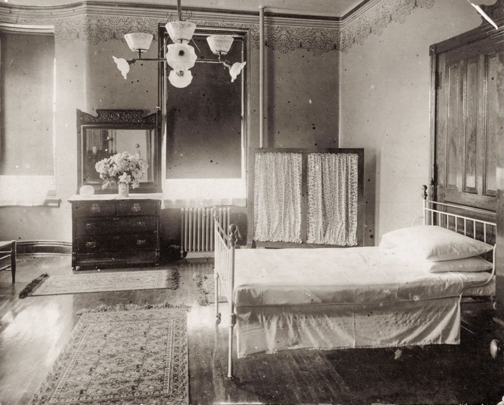 Miniature of Nursing Student's Bedroom