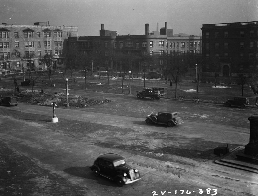 Traffic Intersection at South Parkway and 51st Street, Image 28