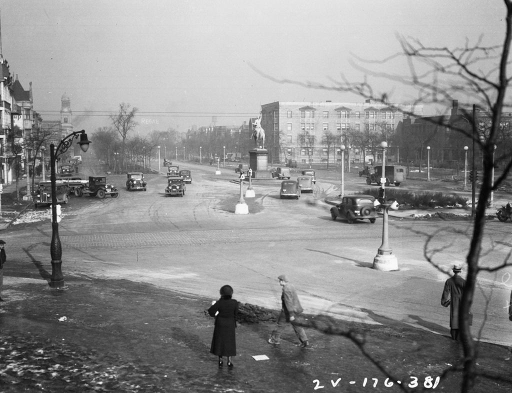 Traffic Intersection at South Parkway and 51st Street, Image 26