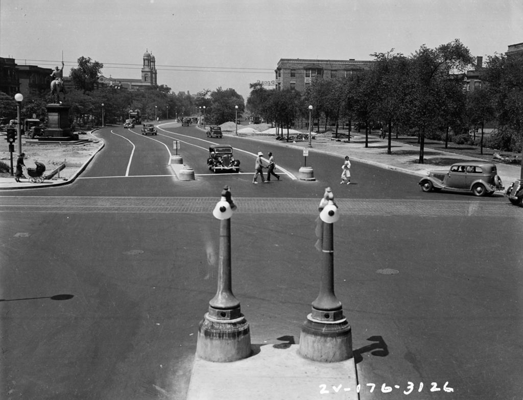 Traffic Intersection at South Parkway and 51st Street, Image 25