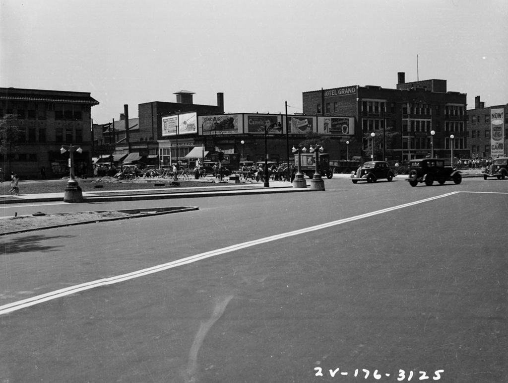 Traffic Intersection at South Parkway and 51st Street, Image 24