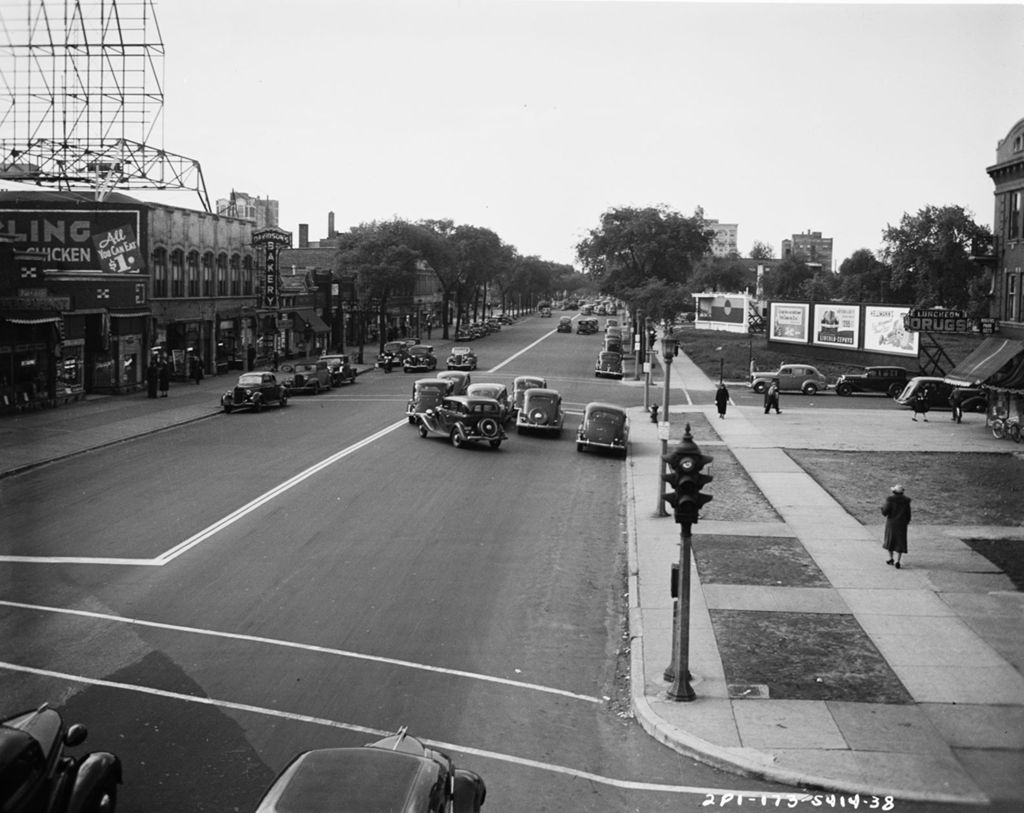 Traffic Intersection at Sheridan Road and Loyola, Image 07