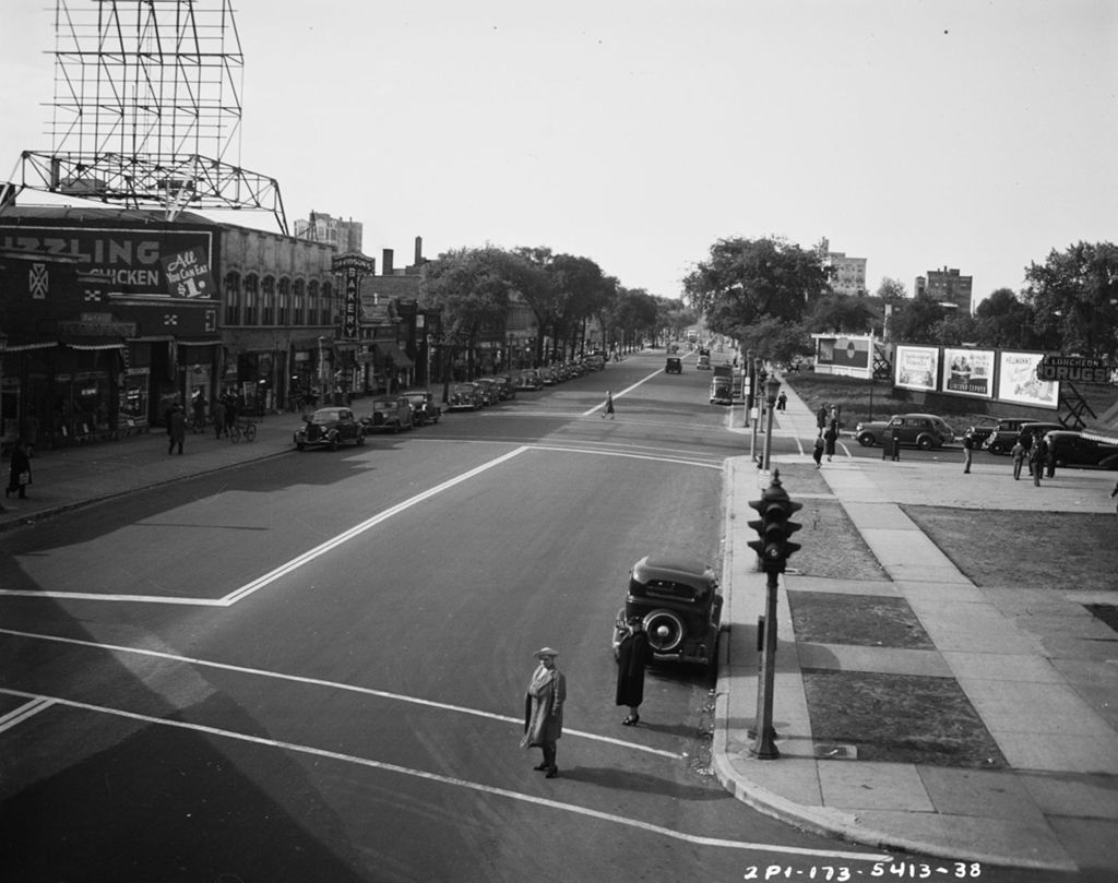 Traffic Intersection at Sheridan Road and Loyola, Image 06