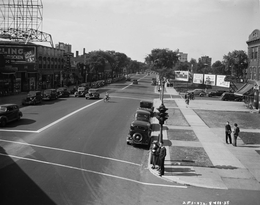 Traffic Intersection at Sheridan Road and Loyola, Image 05
