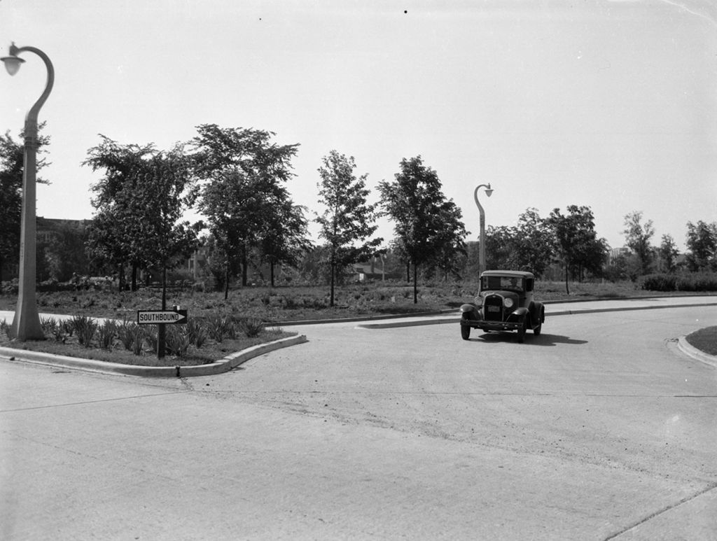 Traffic Intersection at Lake Shore Drive and Wilson Ave, Image 07