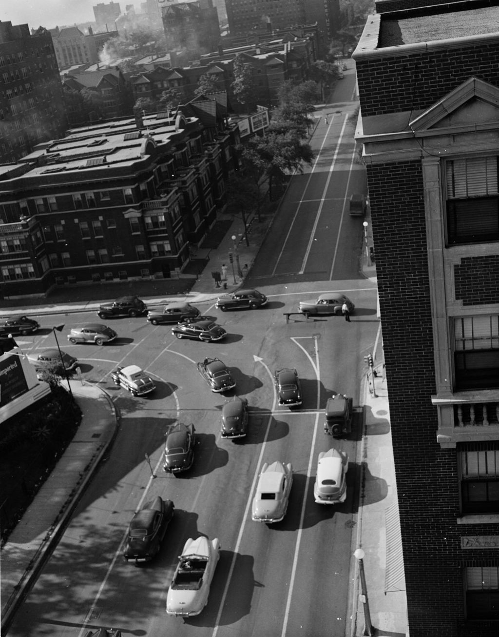 Traffic Intersection at Sheridan Road and Foster Ave, Image 10