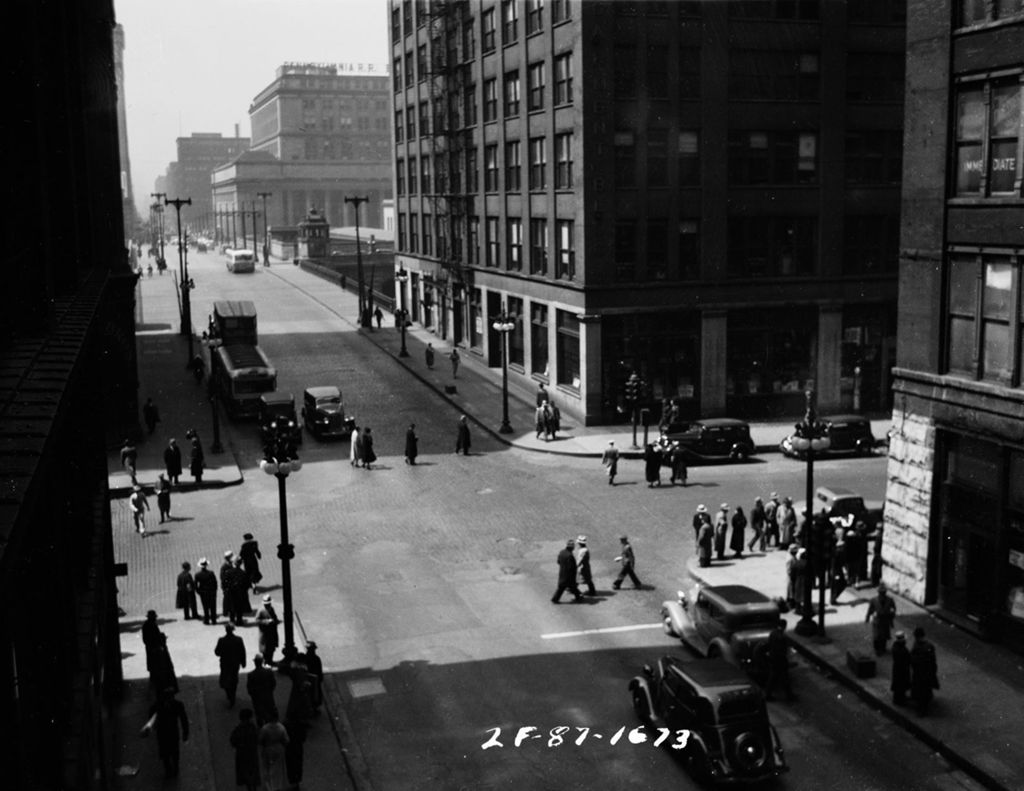 Traffic Intersection at Jackson Blvd and Market Street, Image 01