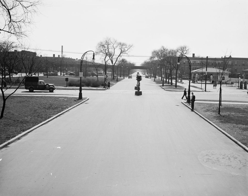 Traffic Intersection at Independence Blvd and 5th Ave, Image 03