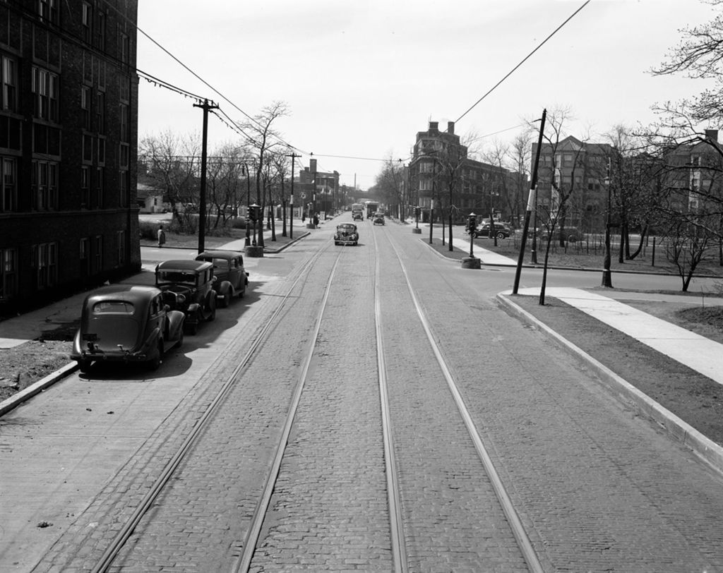 Traffic Intersection at Independence Blvd and 5th Ave, Image 02