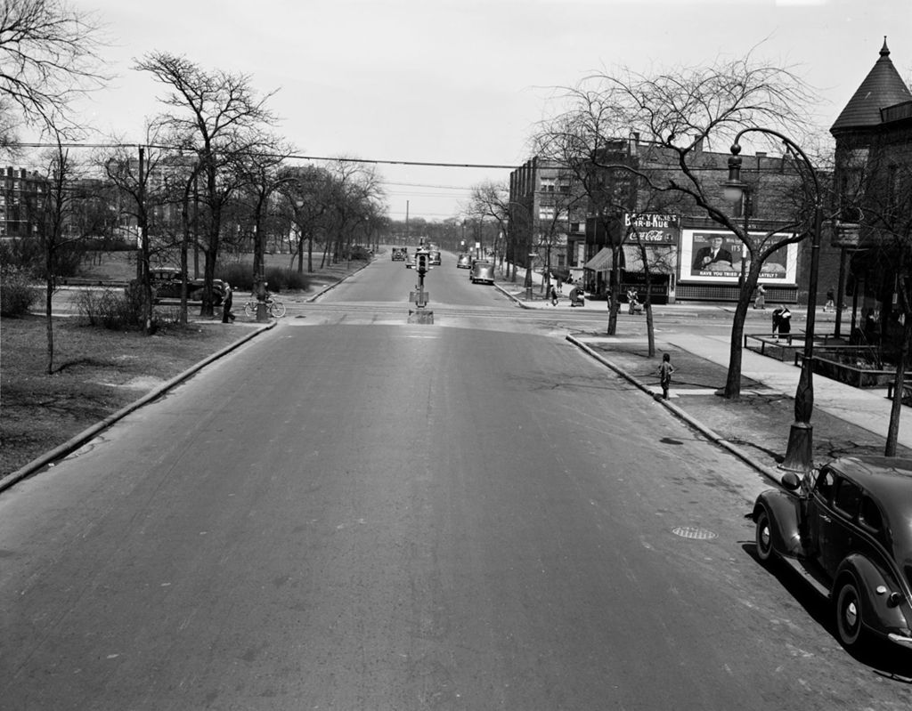Traffic Intersection at Independence Blvd and Harrison St, Image 01