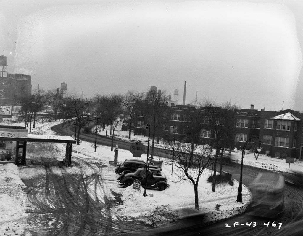 Traffic Intersection at Diversey Parkway and Logan, Image 04