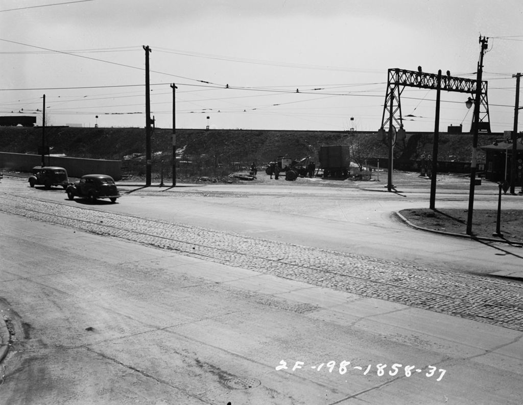 Miniature of Traffic Intersection at Yates Ave and 87th Street, Image 07