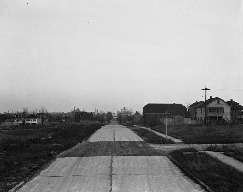 Traffic Intersection at Yates Ave and 91st Street, Image 02