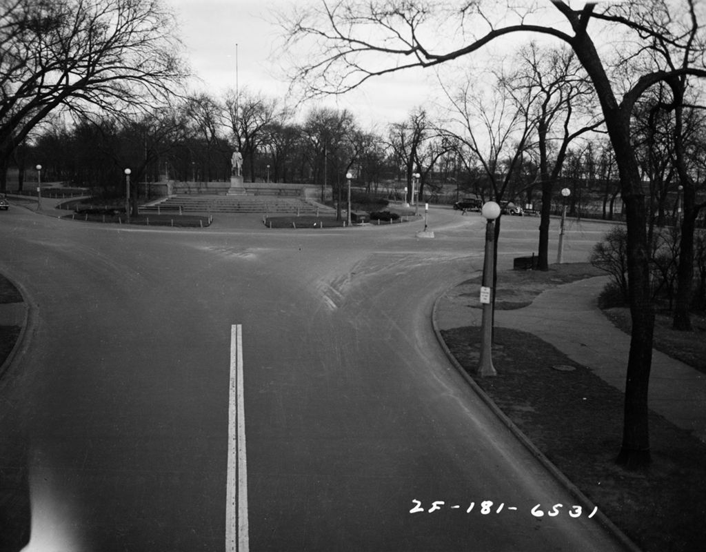 Traffic Intersection at Stockton Drive and Dearborn Pkwy, Image 04