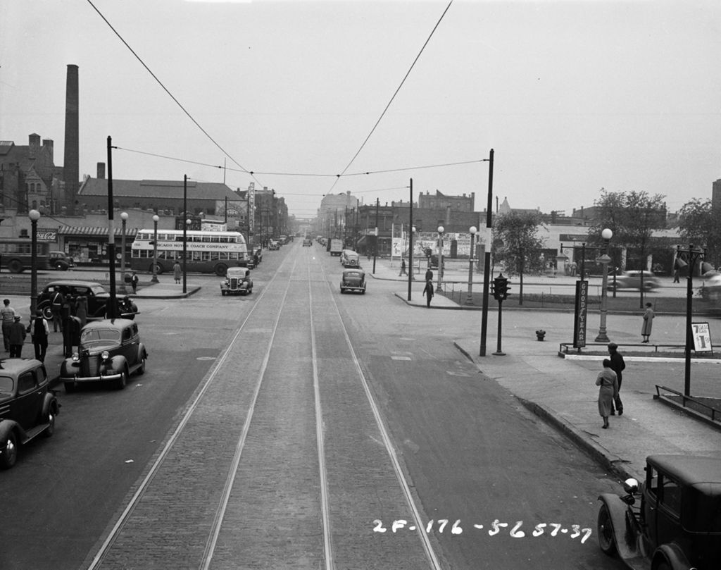 Traffic Intersection at South Parkway and 35th Street, Image 07