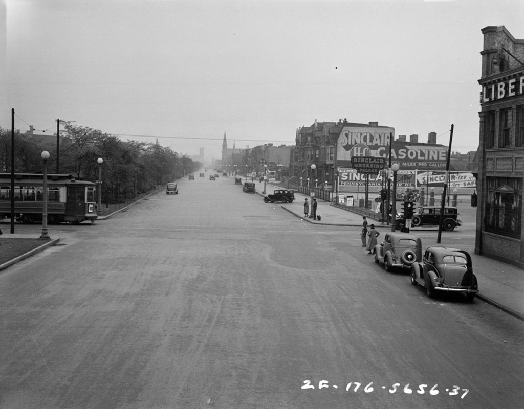 Traffic Intersection at South Parkway and 35th Street, Image 06