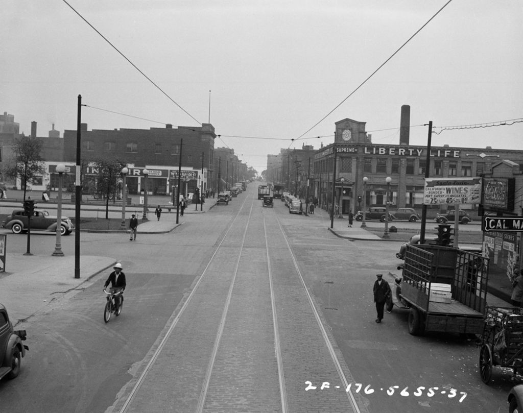 Traffic Intersection at South Parkway and 35th Street, Image 05