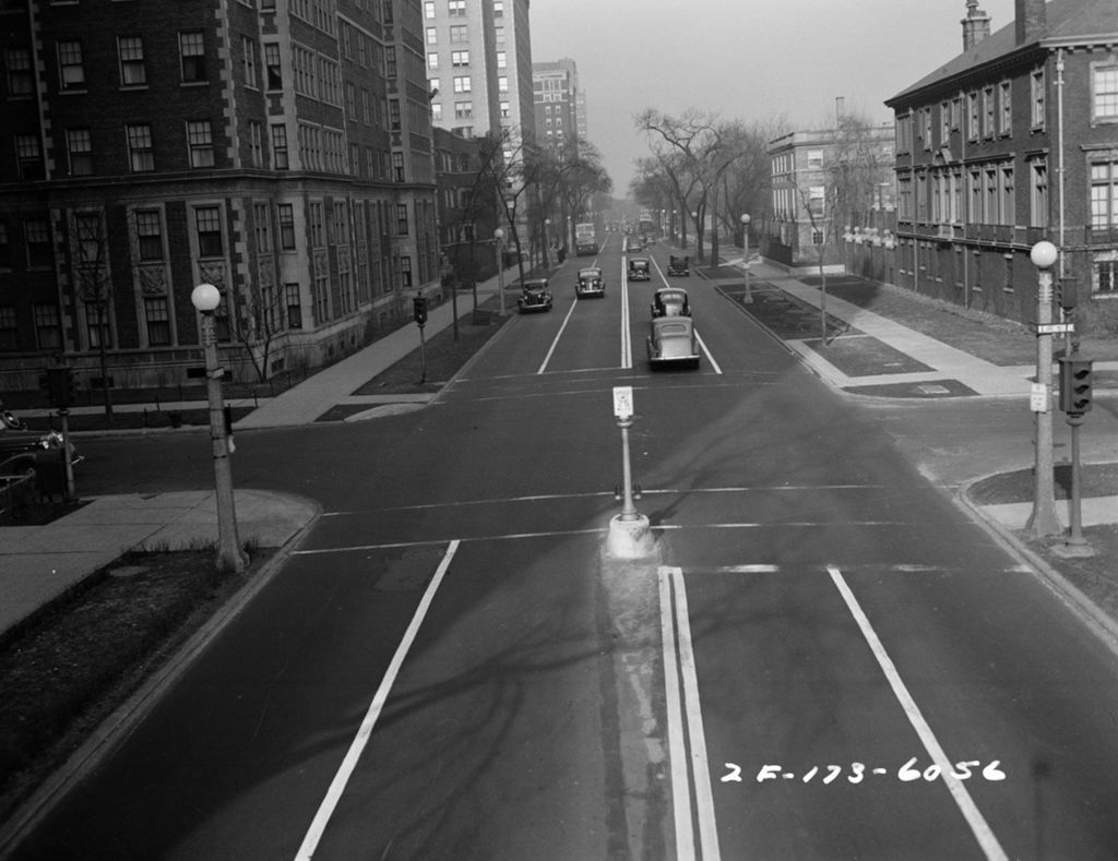 Traffic Intersection at Sheridan Road and Wellington, Image 02