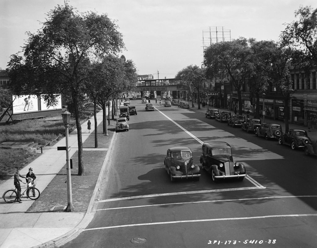 Traffic Intersection at Sheridan Road and Albion, Image 05
