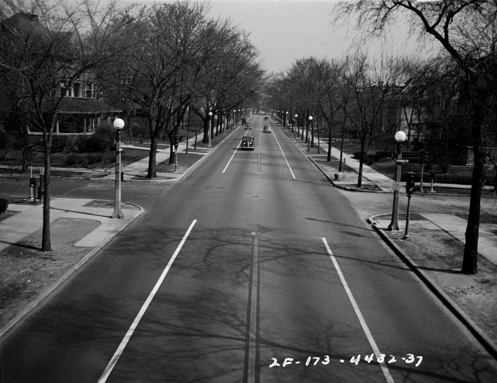Traffic Intersection at Sheridan Road and Granville, Image 10