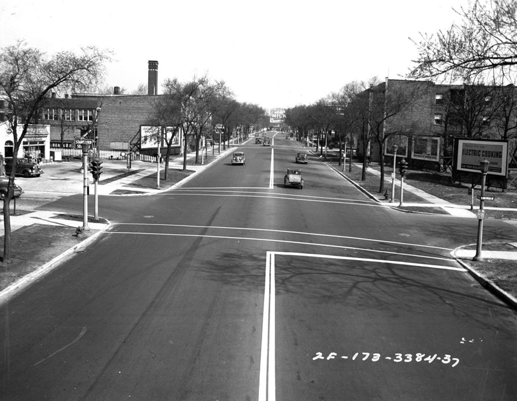 Traffic Intersection at Sheridan Road and Birchwood Ave, Image 02