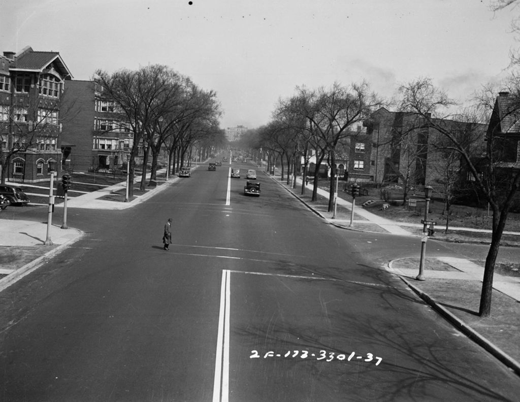 Miniature of Traffic Intersection at Sheridan Road and Farwell Ave, Image 02