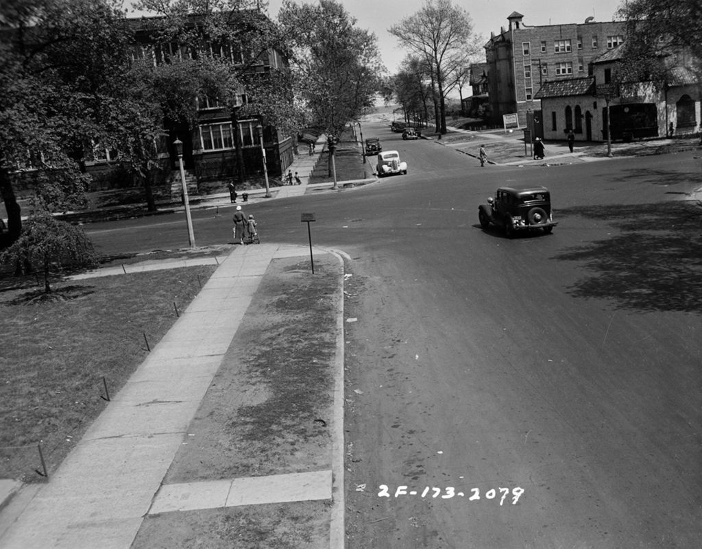 Miniature of Traffic Intersection at Sheridan Road and Morse Ave, Image 02